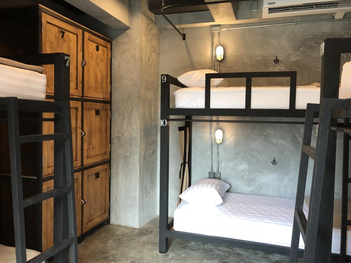 Blackjack Bar And Hostel Chaweng  Exterior photo